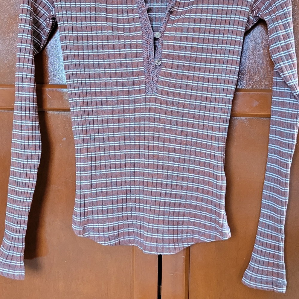 Free People collar Top, long sleeve